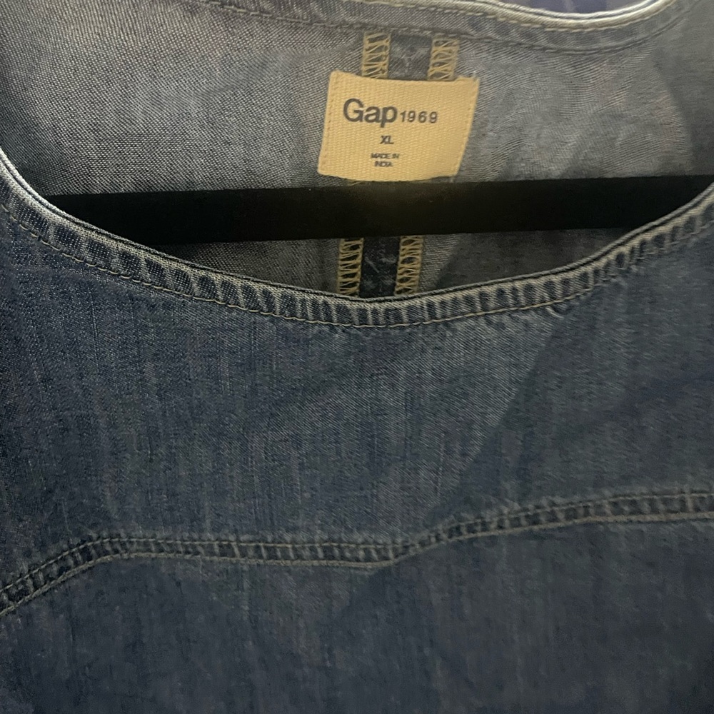 Gap xl blue Jean top